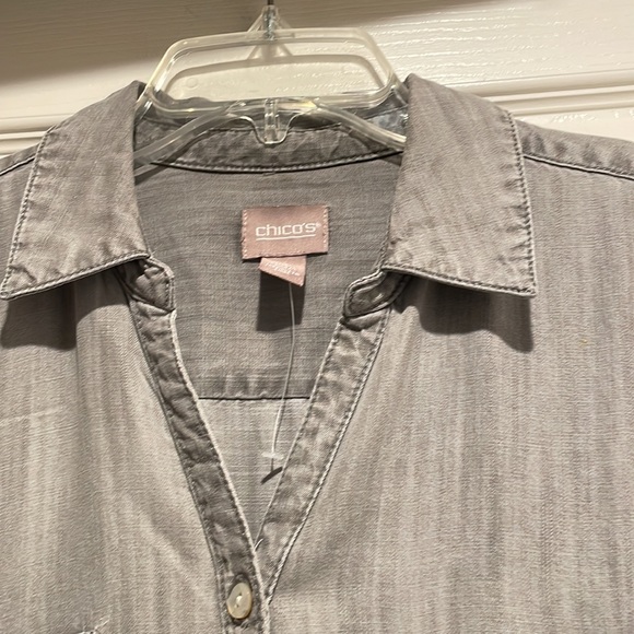 Chico’s Grey Denim Long Sleeve Button Down Shirt. Size 2. - Picture 2 of 4
